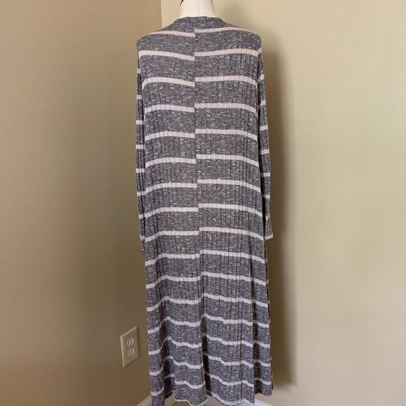 Lula Roe Gray and White Striped  Duster - Picture 3 of 5